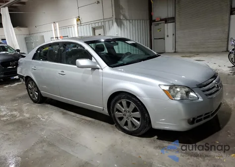 2006 Toyota Avalon Xl z USA, uszkodzony, nr VIN 4T1BK36B46U073396